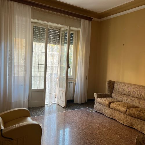 Rif. 9008 A – Chiavari – Corso Buenos Aires – Villa bifamigliare di 360 MQ – Elegante – Centralissima – Rara opportunità