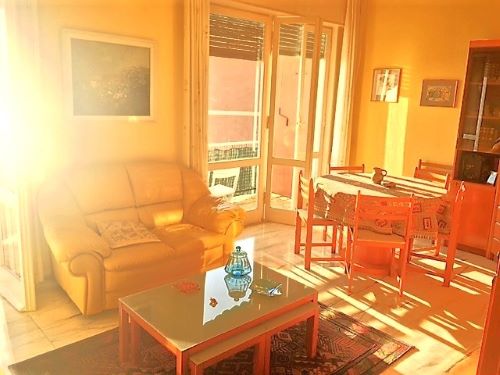 Rif. 9126 – Zoagli – Appartamento Trilocale di cento metriquadrati – Vista Mare Portofino – Via Sem Benelli – Comodo Mar