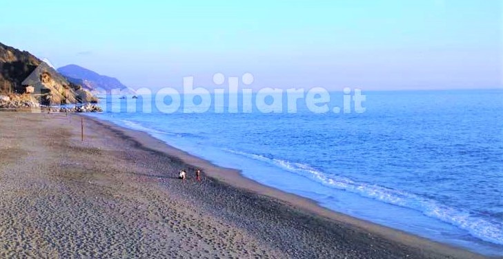 Rif. 9183 – Deiva Marina – Località Piazza – Trilocale di 83 metriquadrati con Terrazza vivibile e Box – Possibilità sec