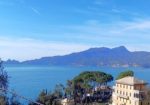 Rif. 9126 – Zoagli – Appartamento Trilocale di cento metriquadrati – Vista Mare Portofino – Via Sem Benelli – Comodo Mar