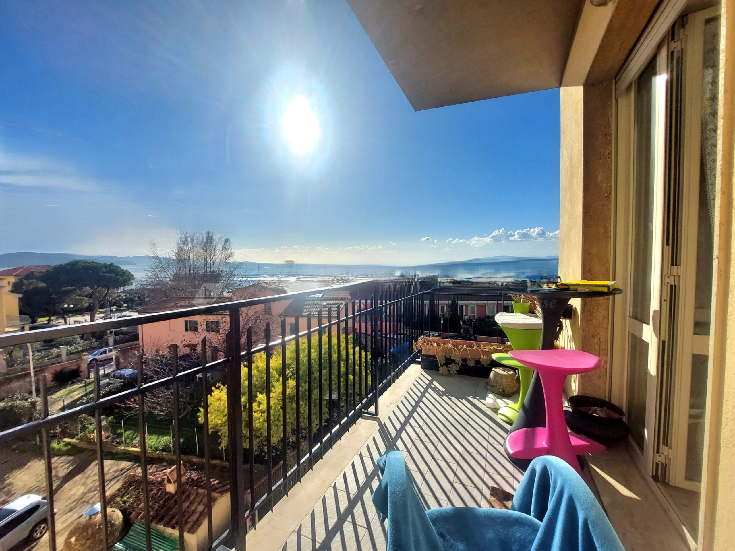 Front sea apartment in the center of Follonica, Tuscany