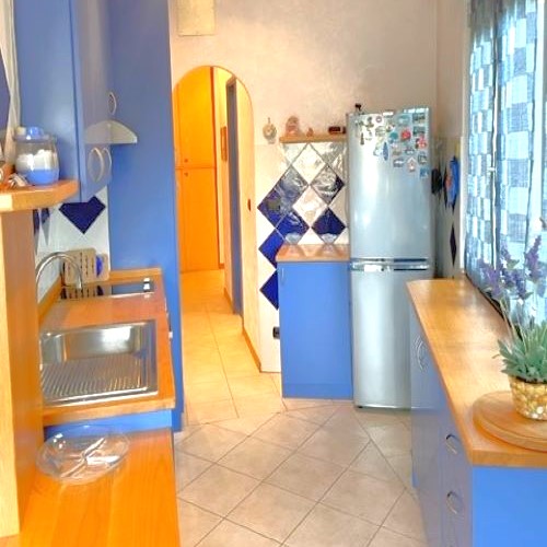 Rif. 9878 – Rapallo – Via Toti – Appartamento Bilocale di cinquantacinque metriquadrati – Ultimo Piano con ascensore – A