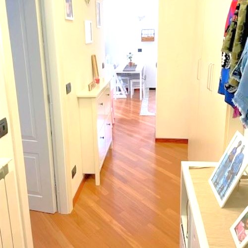 Rif. 9878 – Rapallo – Via Toti – Appartamento Bilocale di cinquantacinque metriquadrati – Ultimo Piano con ascensore – A