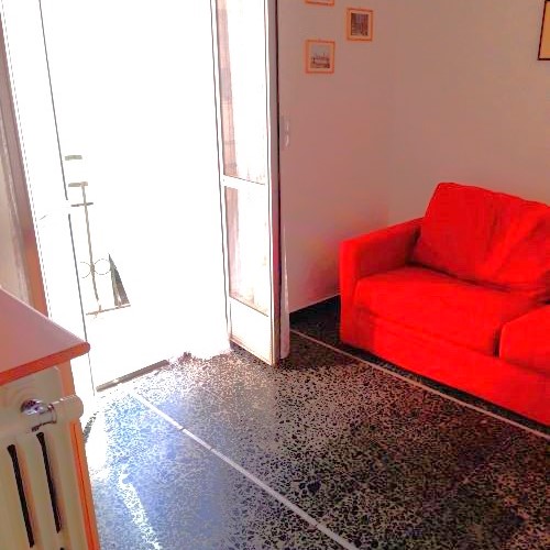 Rif. 1182 – Rapallo – Via Ghizolfo – Appartamento Bilocale di sessanta metriquadrati commerciali – Centrale e comodo a t