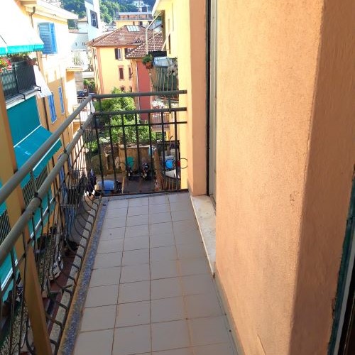 Rif. 1182 – Rapallo – Via Ghizolfo – Appartamento Bilocale di sessanta metriquadrati commerciali – Centrale e comodo a t