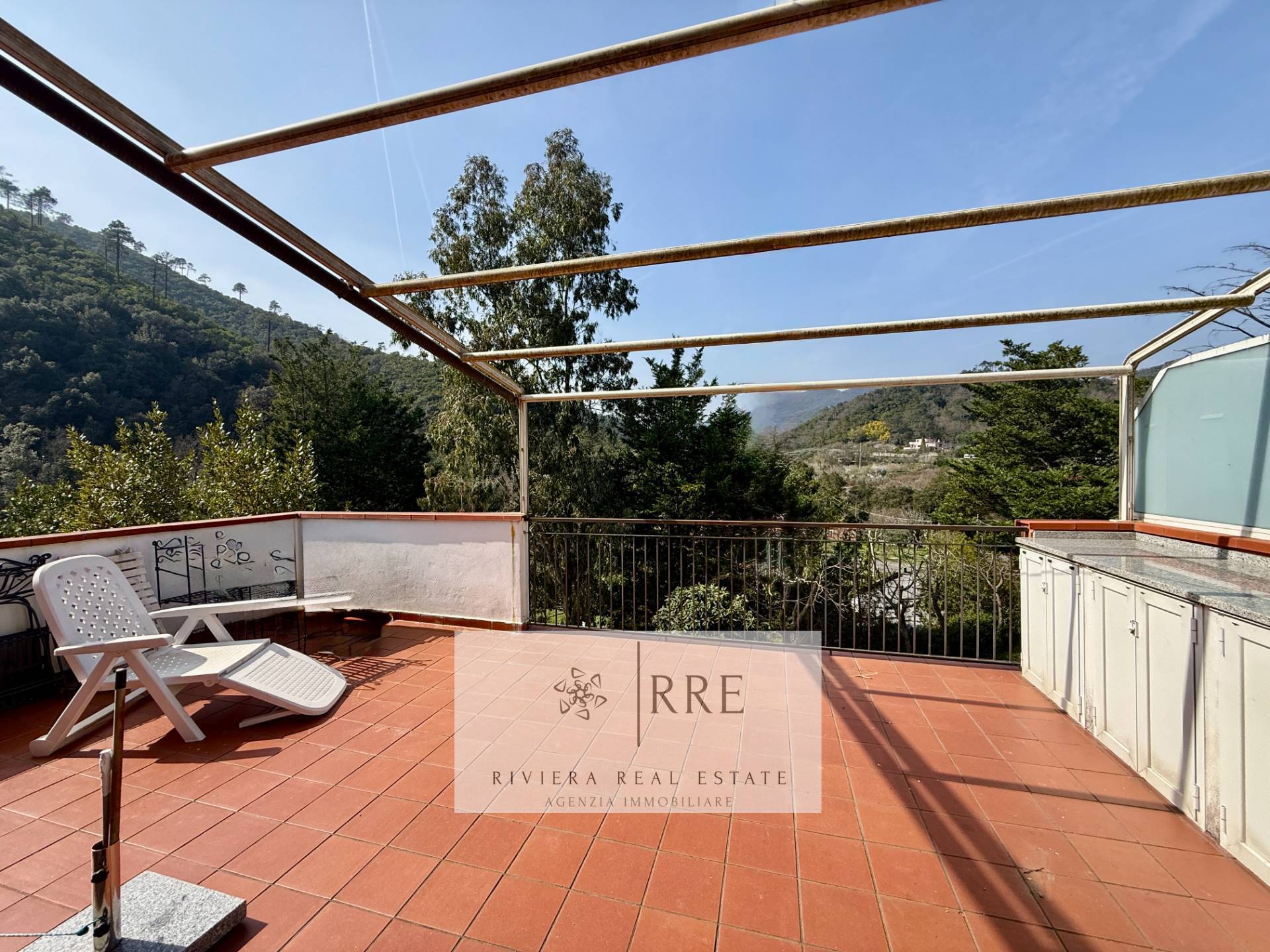 Stunning Furnished Duplex In Garlenda – Just A Stone’s Throw From The Golf Club