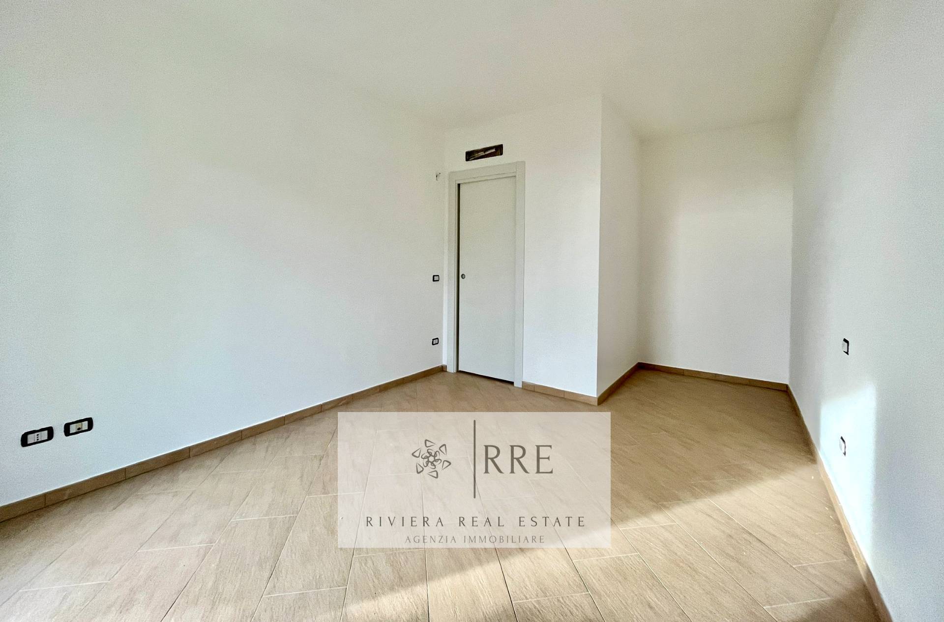 Newly built two-room apartment with sea view for sale in Alassio