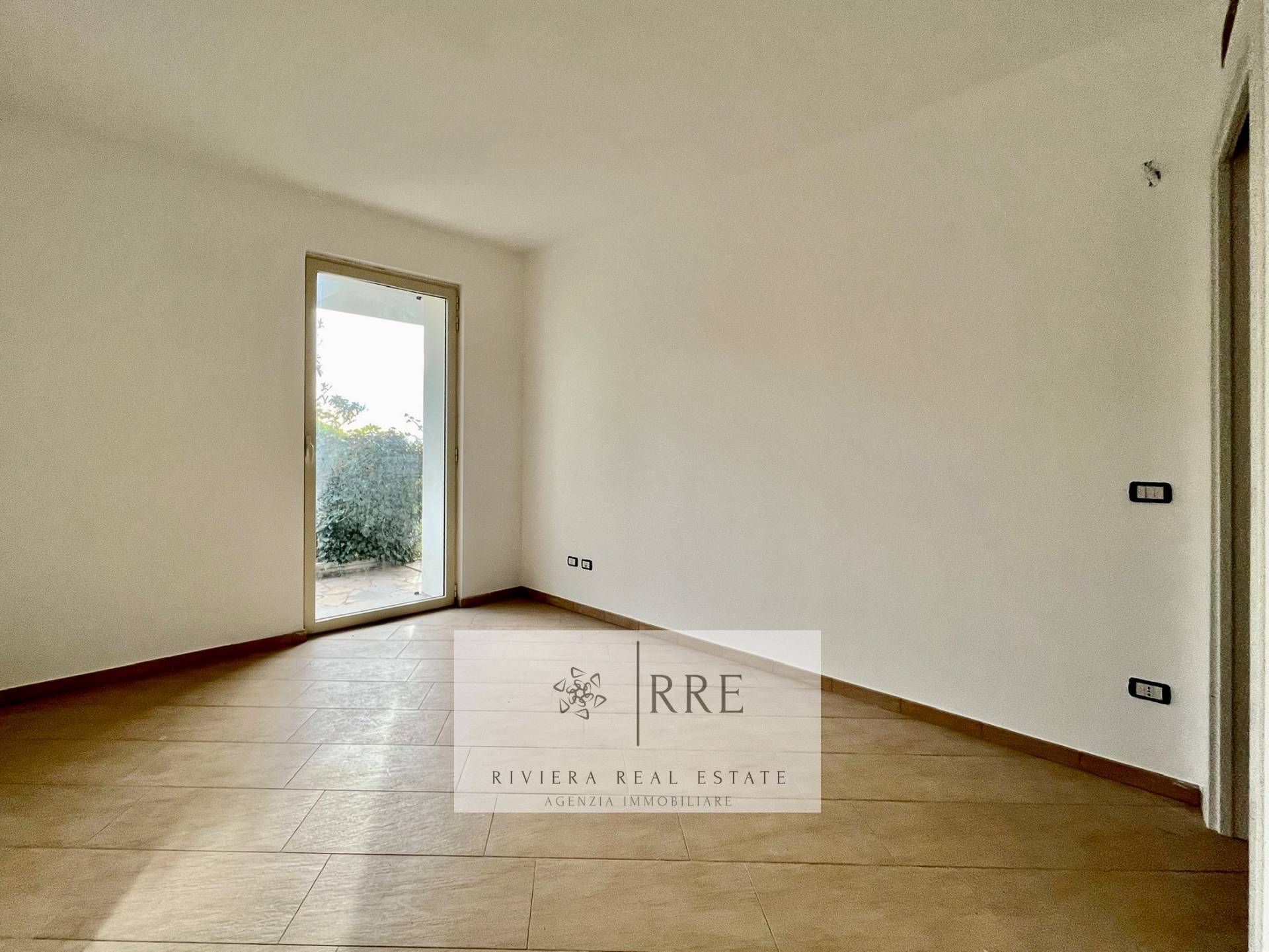 Newly built two-room apartment with sea view for sale in Alassio