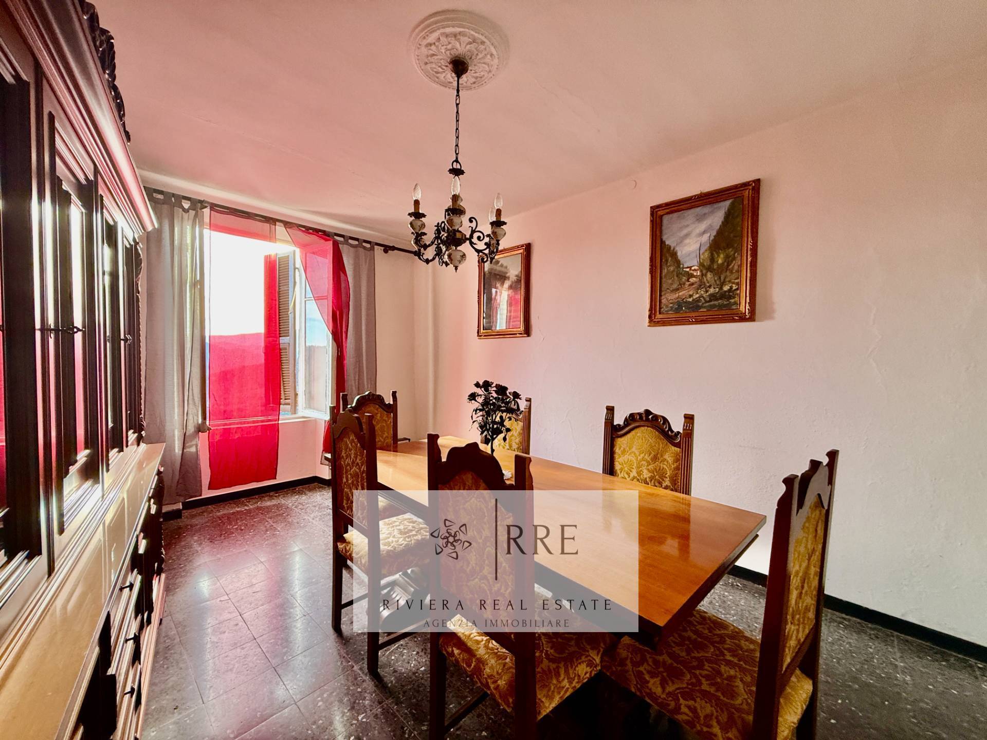 Semi-detached house with breathtaking views for sale in Aquila d’Arroscia