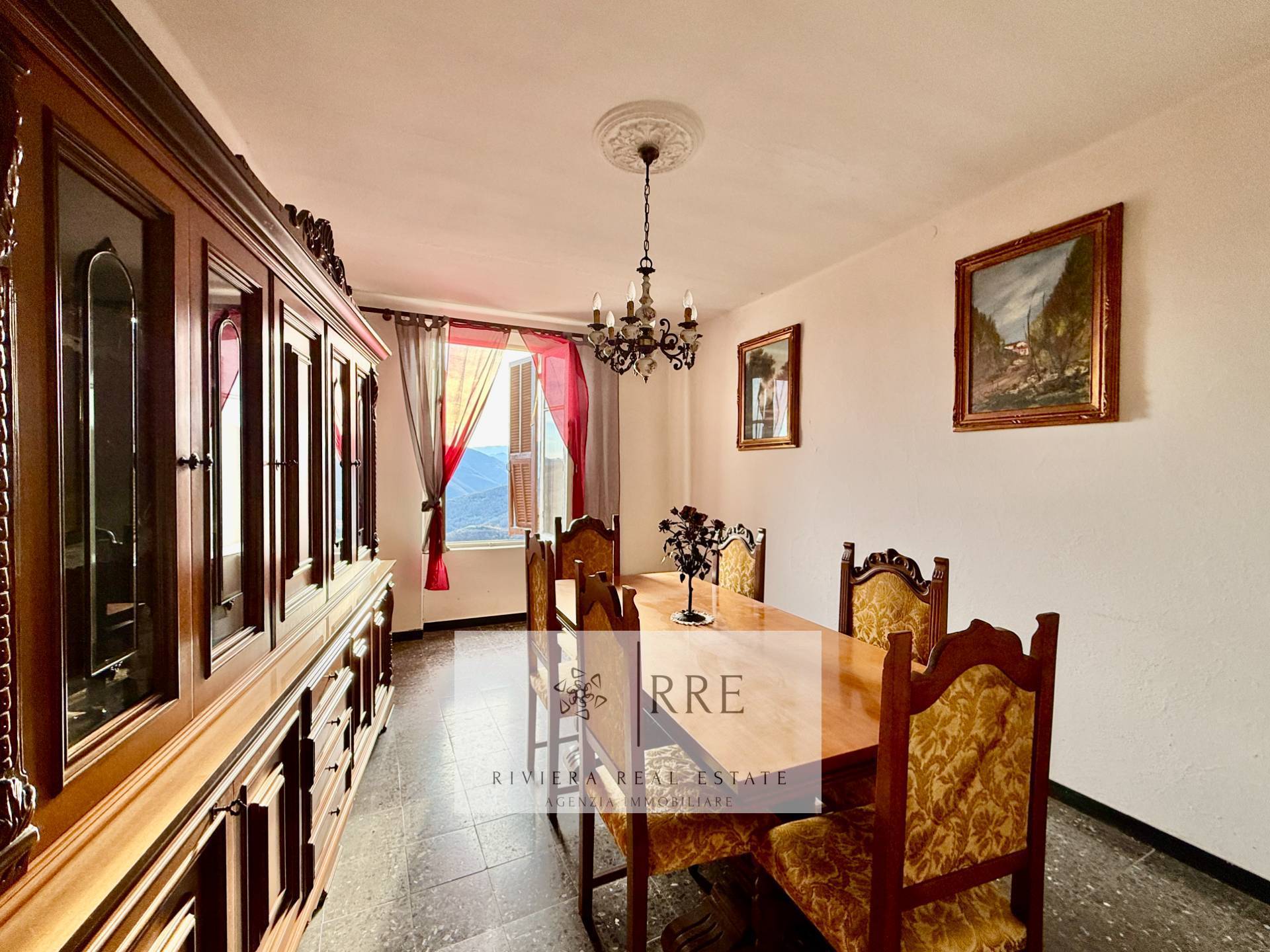 Semi-detached house with breathtaking views for sale in Aquila d’Arroscia