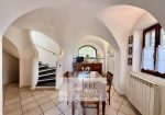 Prestigious historic detached house for sale in Vado
