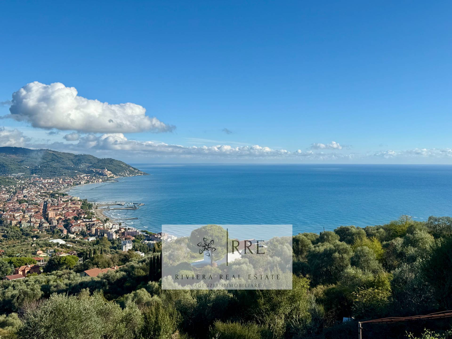 Panoramic villa with breathtaking view of the Gulf of Diano Marina – Ligurian Riviera