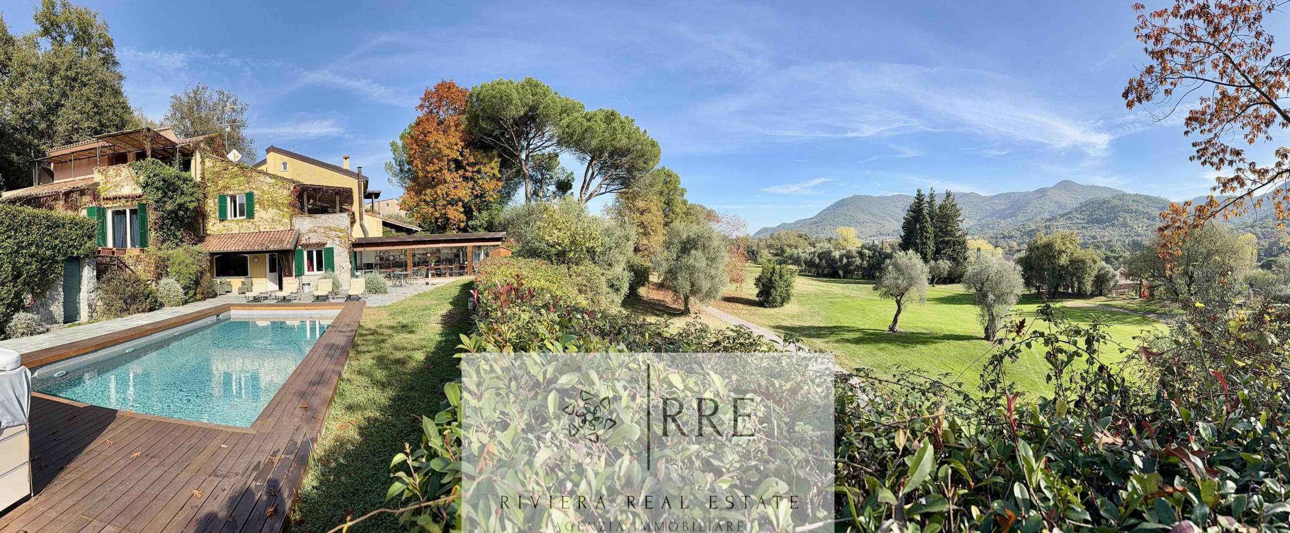 Villa in Golf Club in Garlenda with Swimmingpool