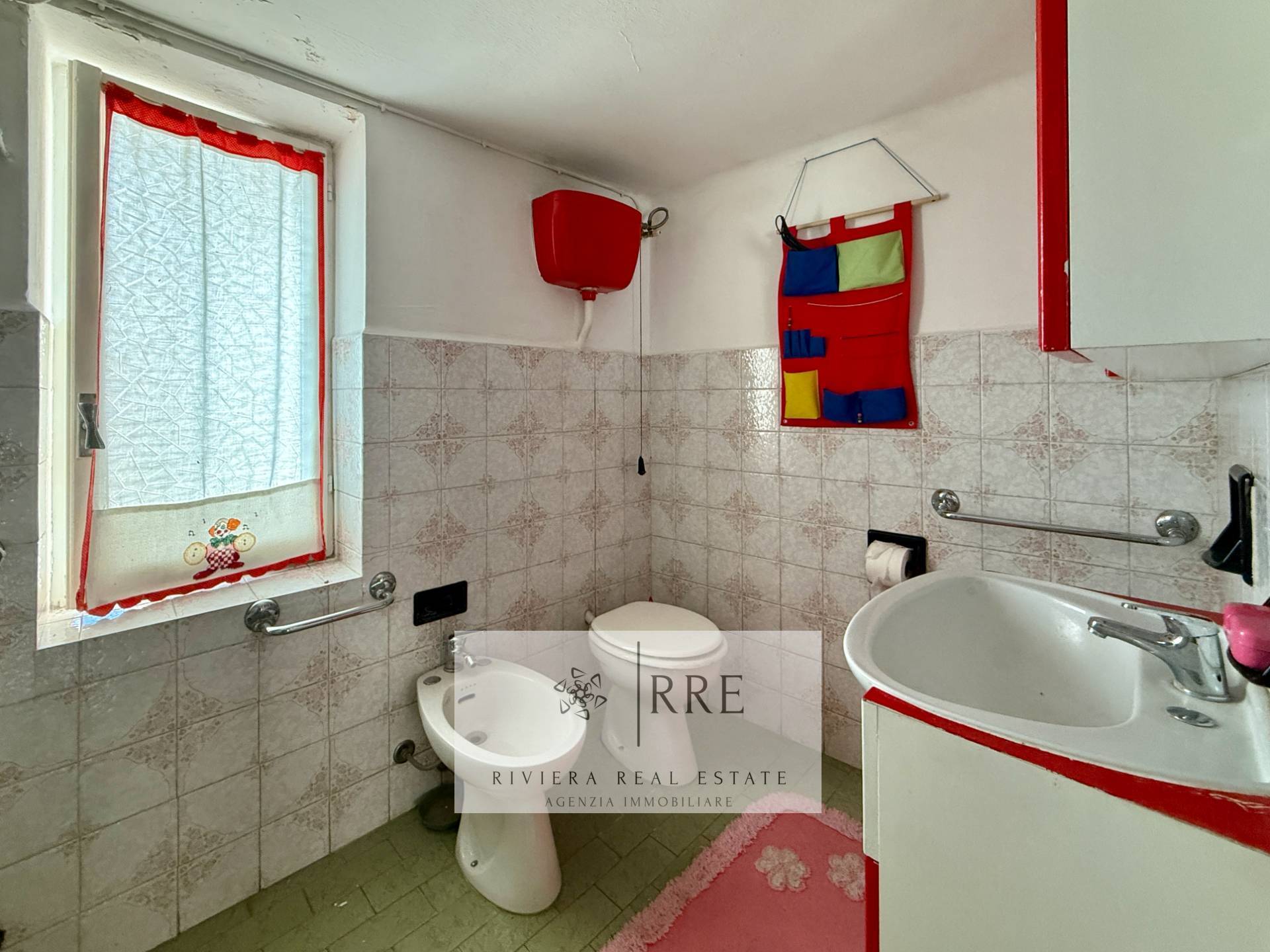 Semi-detached house with breathtaking views for sale in Aquila d’Arroscia