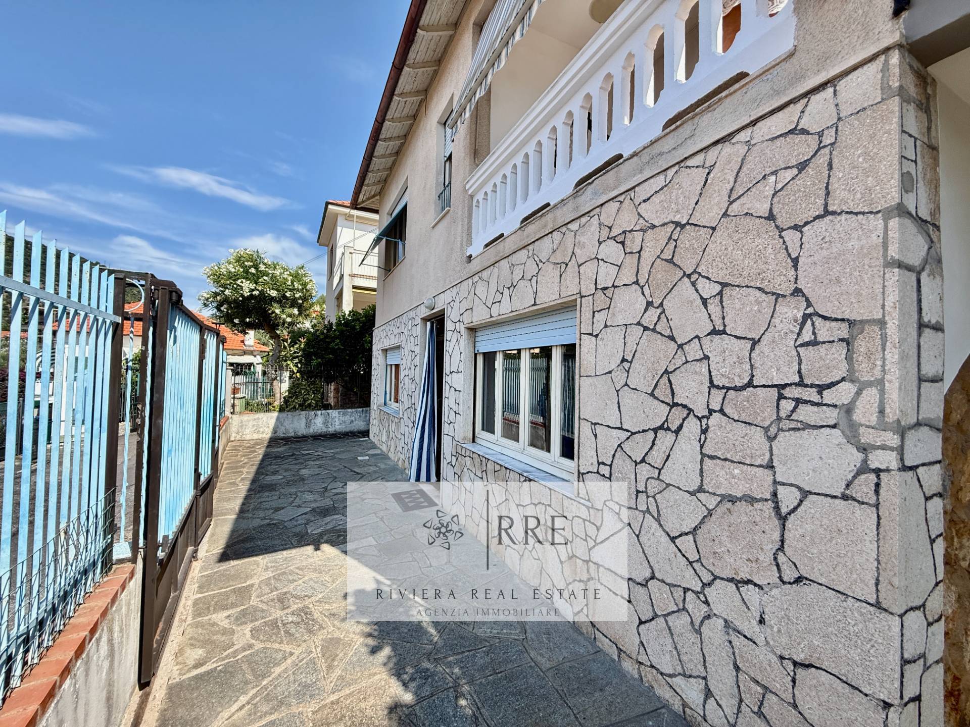 Villa for sale with sea view – Riviera Ligure