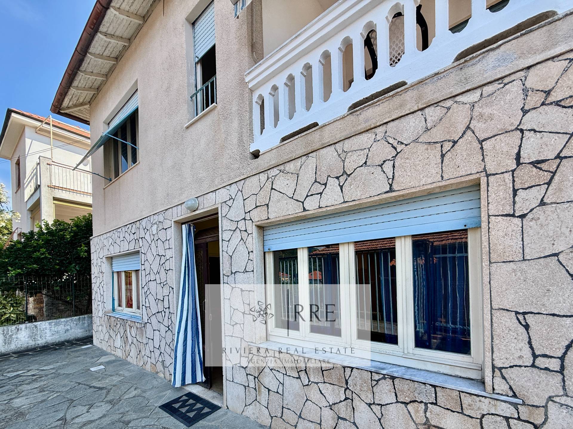 Villa for sale with sea view – Riviera Ligure