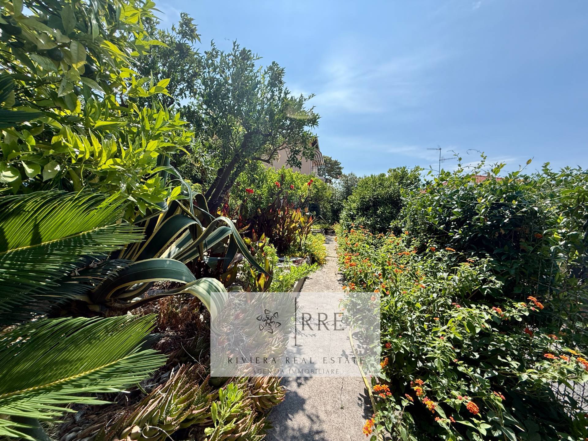 Villa for sale with sea view – Riviera Ligure