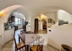 Prestigious historic detached house for sale in Vado