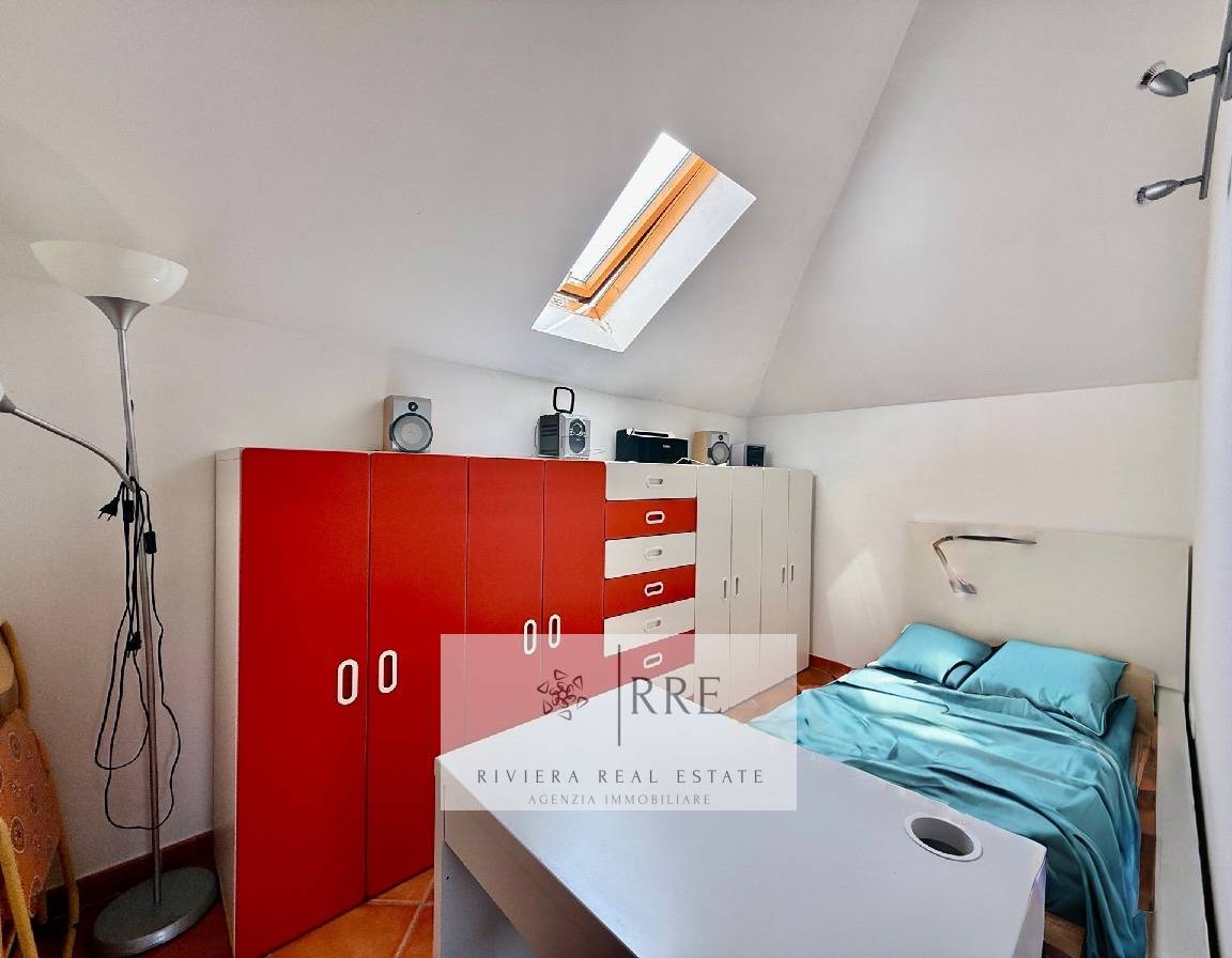 Stunning Furnished Duplex In Garlenda – Just A Stone’s Throw From The Golf Club