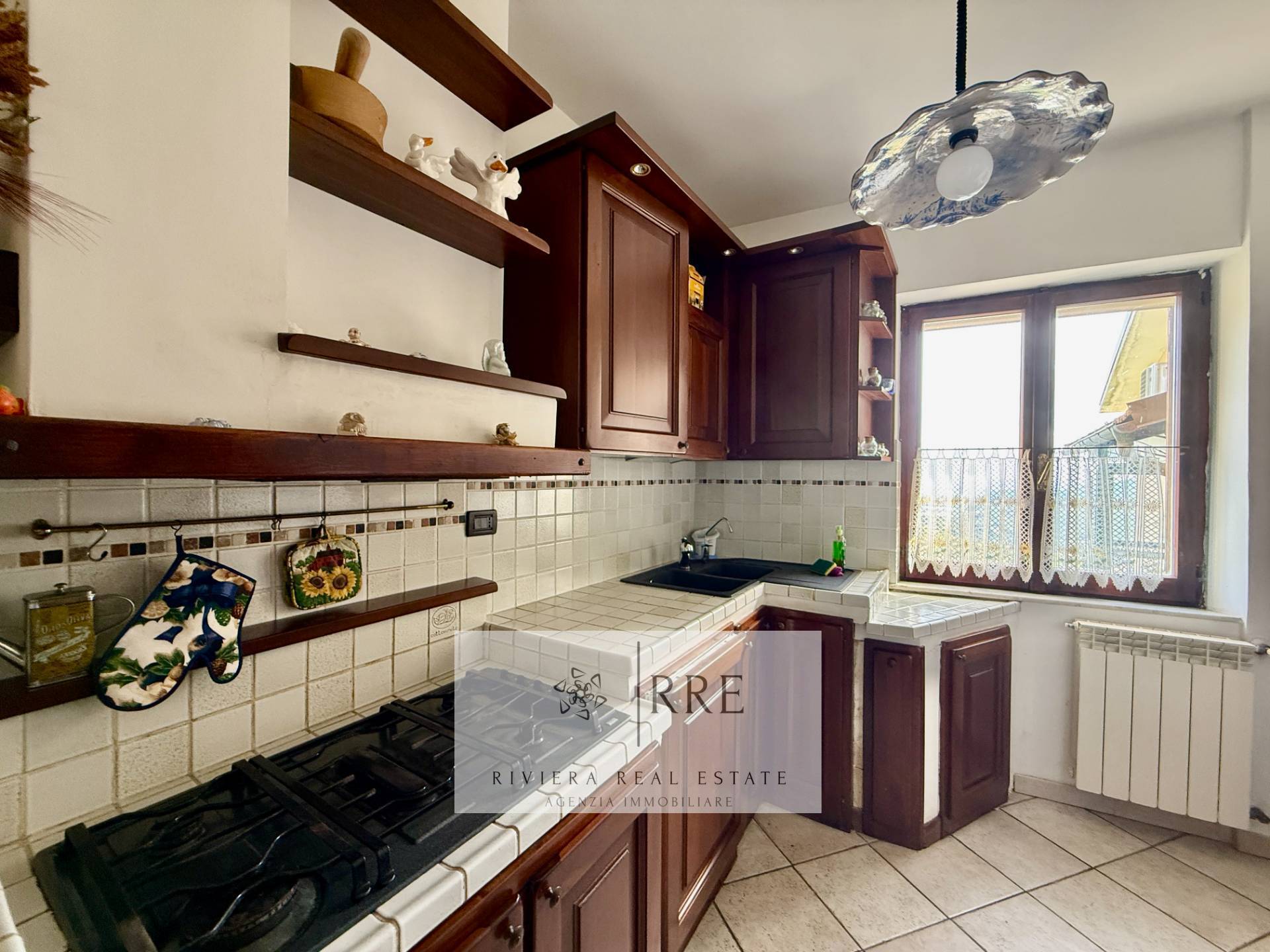 Prestigious historic detached house for sale in Vado