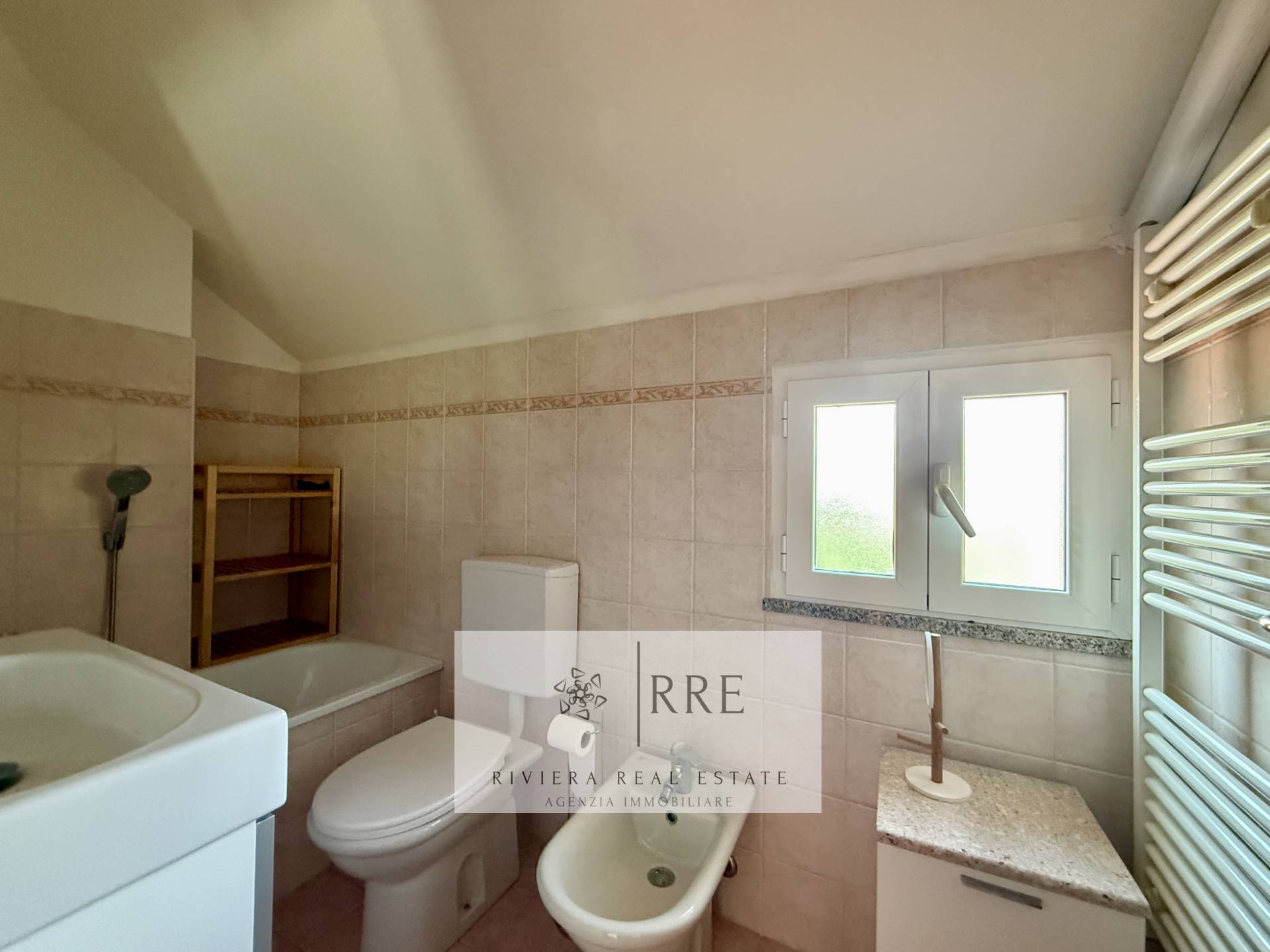 Stunning Furnished Duplex In Garlenda – Just A Stone’s Throw From The Golf Club