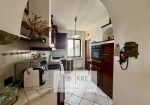 Prestigious historic detached house for sale in Vado