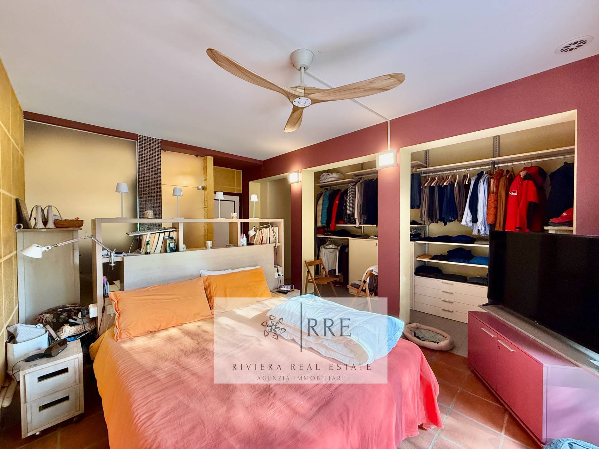 Villa in Golf Club in Garlenda with Swimmingpool