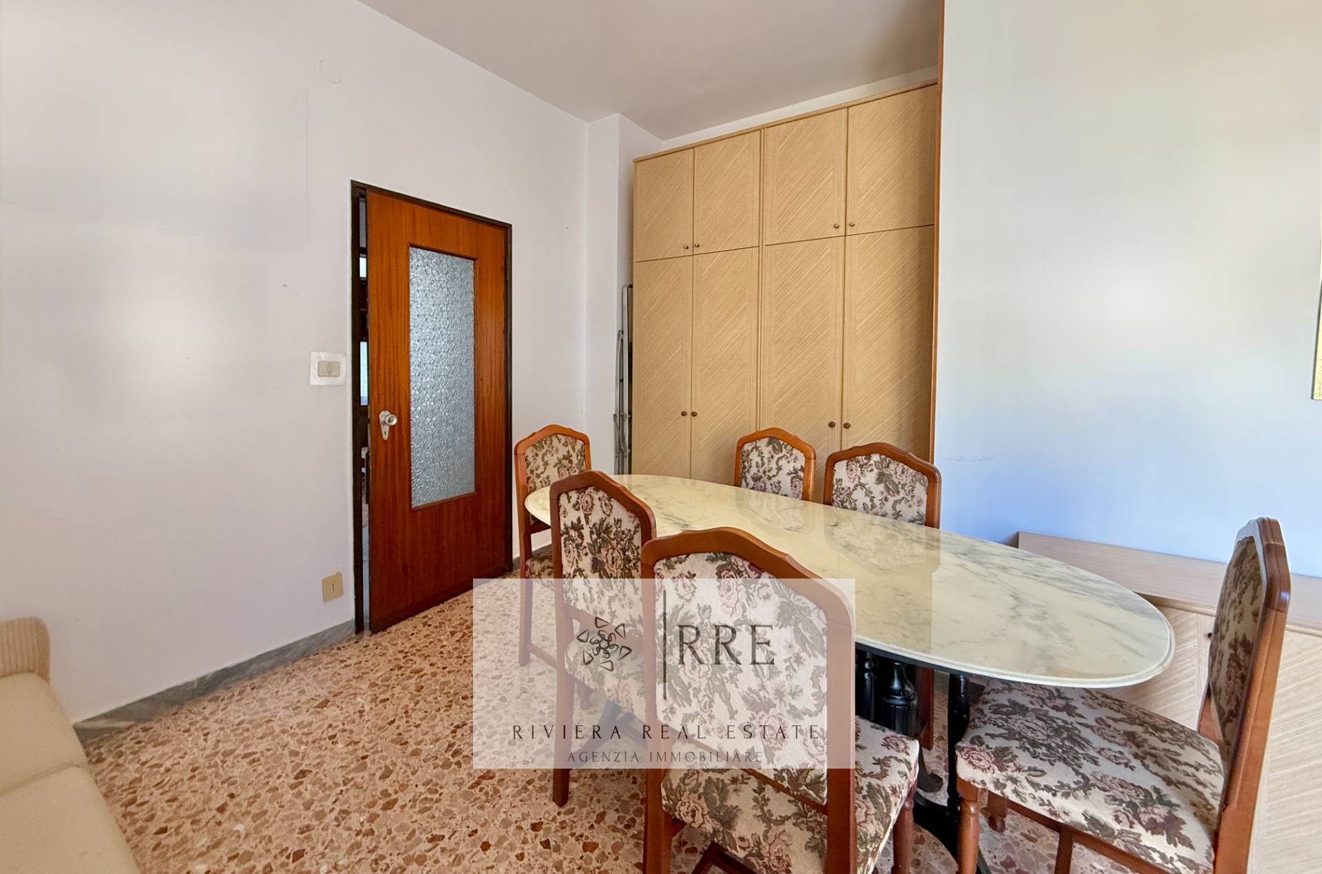 Splendid three-room apartment with a magnificent sea-view in Andora