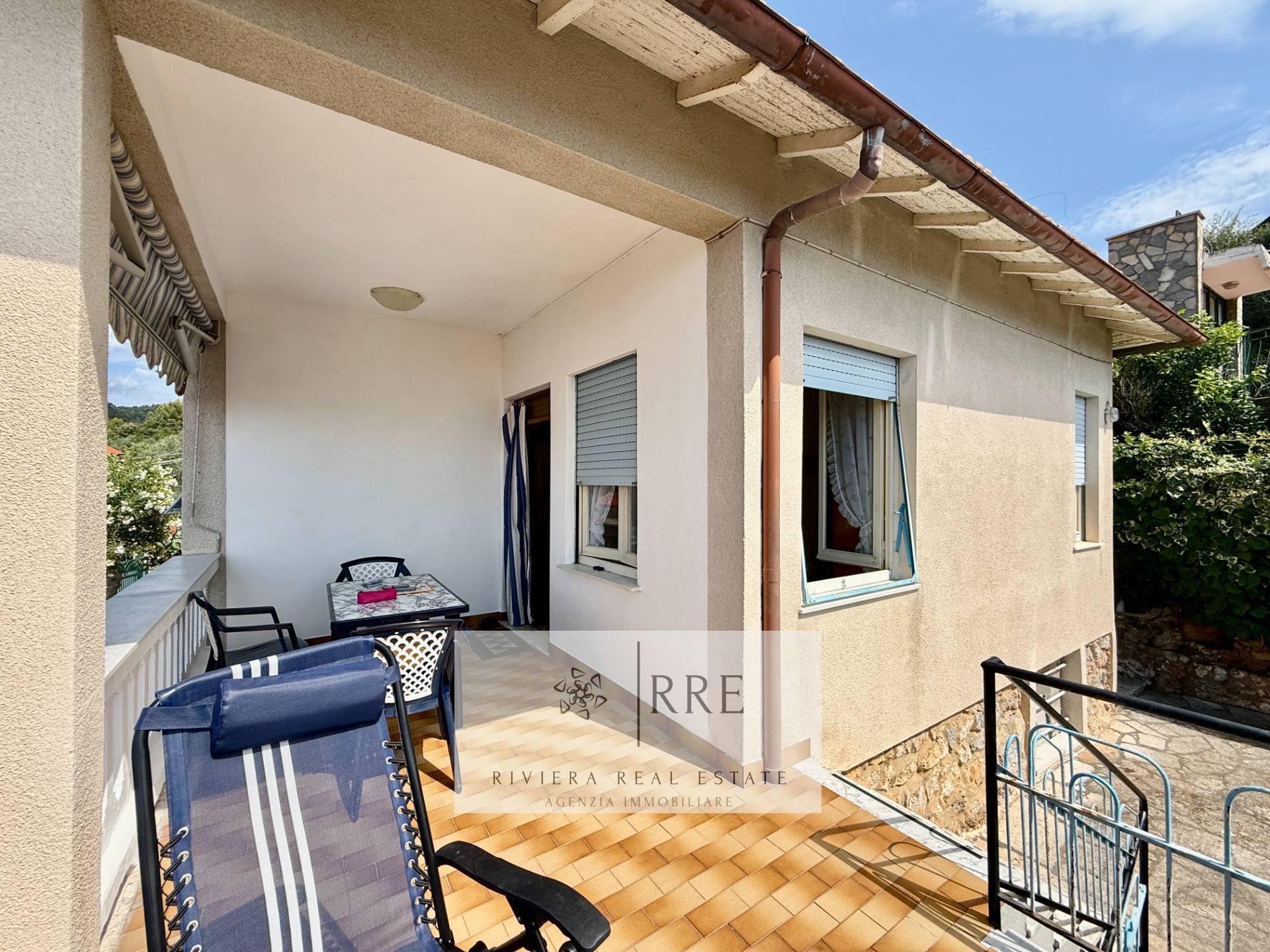 SEMI-DETACHED HOUSE FOR SALE with sea view – Riviera Ligure