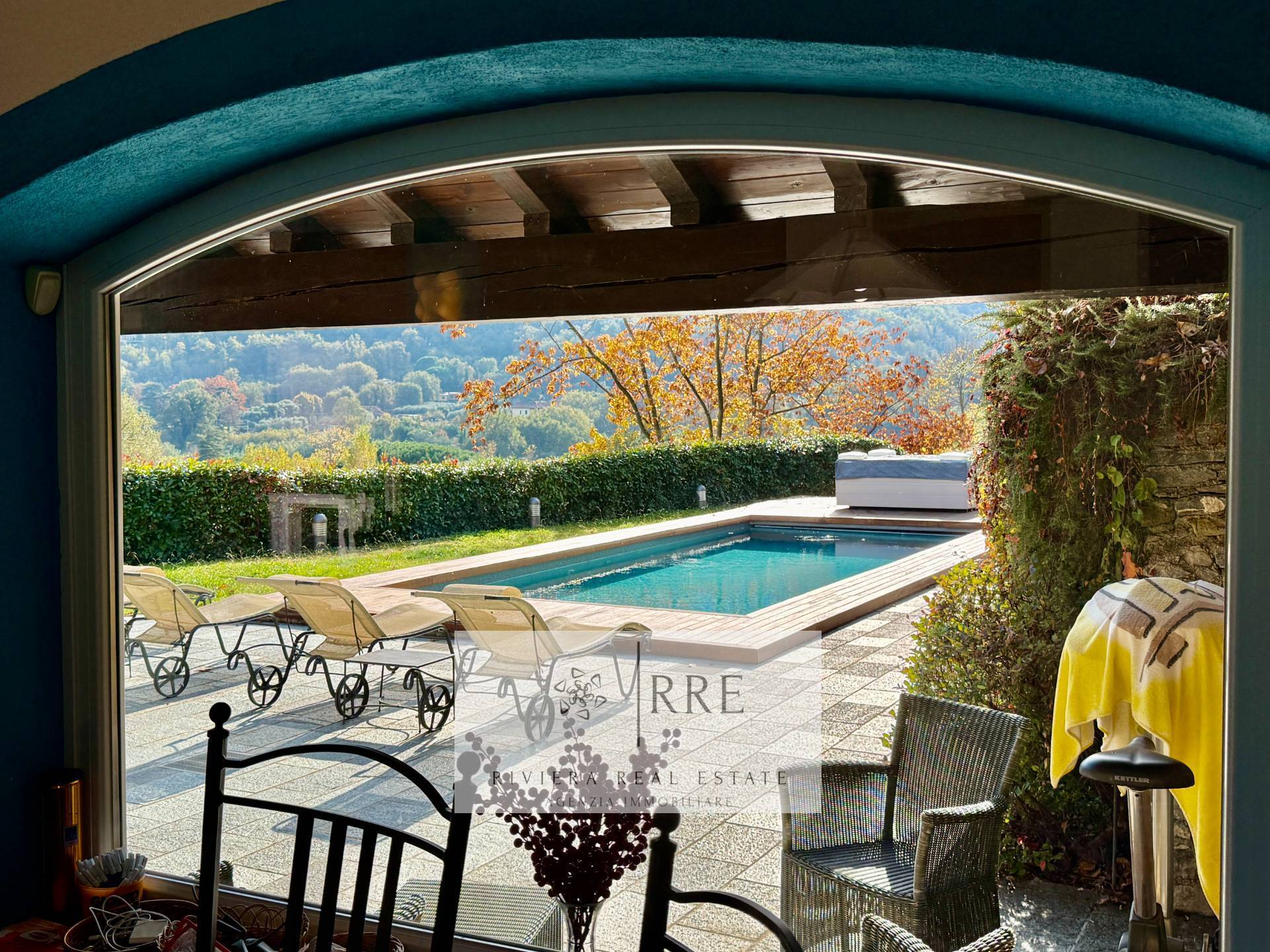 Villa in Golf Club in Garlenda with Swimmingpool