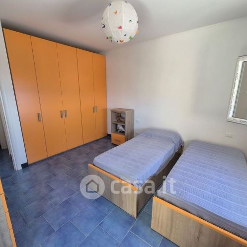 Spacious two-room apartment with terrace and sea view in Lavagna