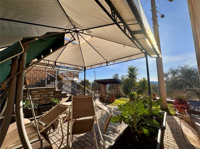 Independent Villa in Onzo