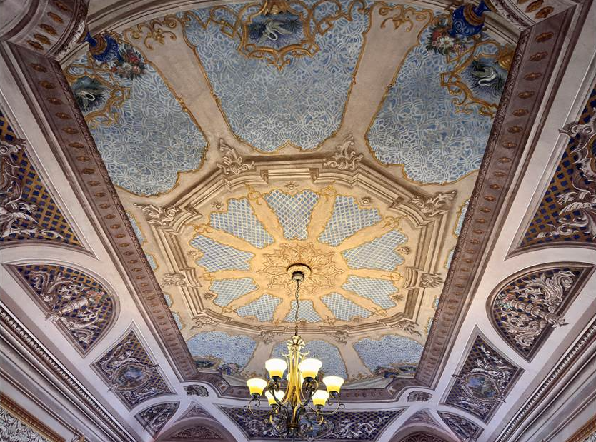 Prestigious period apartment in town centre