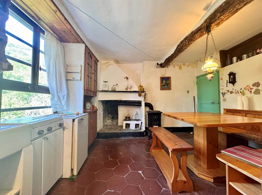 Traditional Stone Farmhouse with Panoramic Terrace and Garden