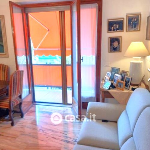 Rif. 1058 – Rapallo – Via Vespucci – a due passi dal Porto Turistico e dal mare – Comodissimo al centro ed a tutti i ser