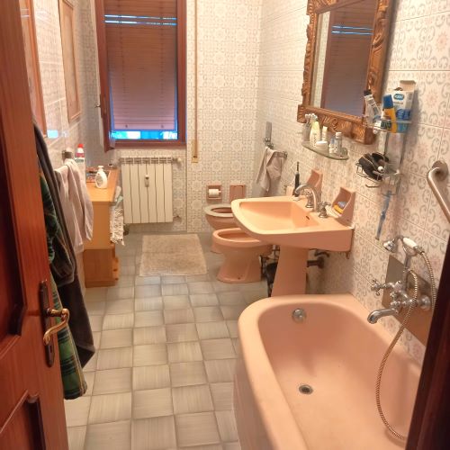 Rif. 1057 Rapallo – Via Vespucci – ATTICO VISTA MARE del Golfo di Rapallo – A due passi dal Porto Turistico e dalle spia