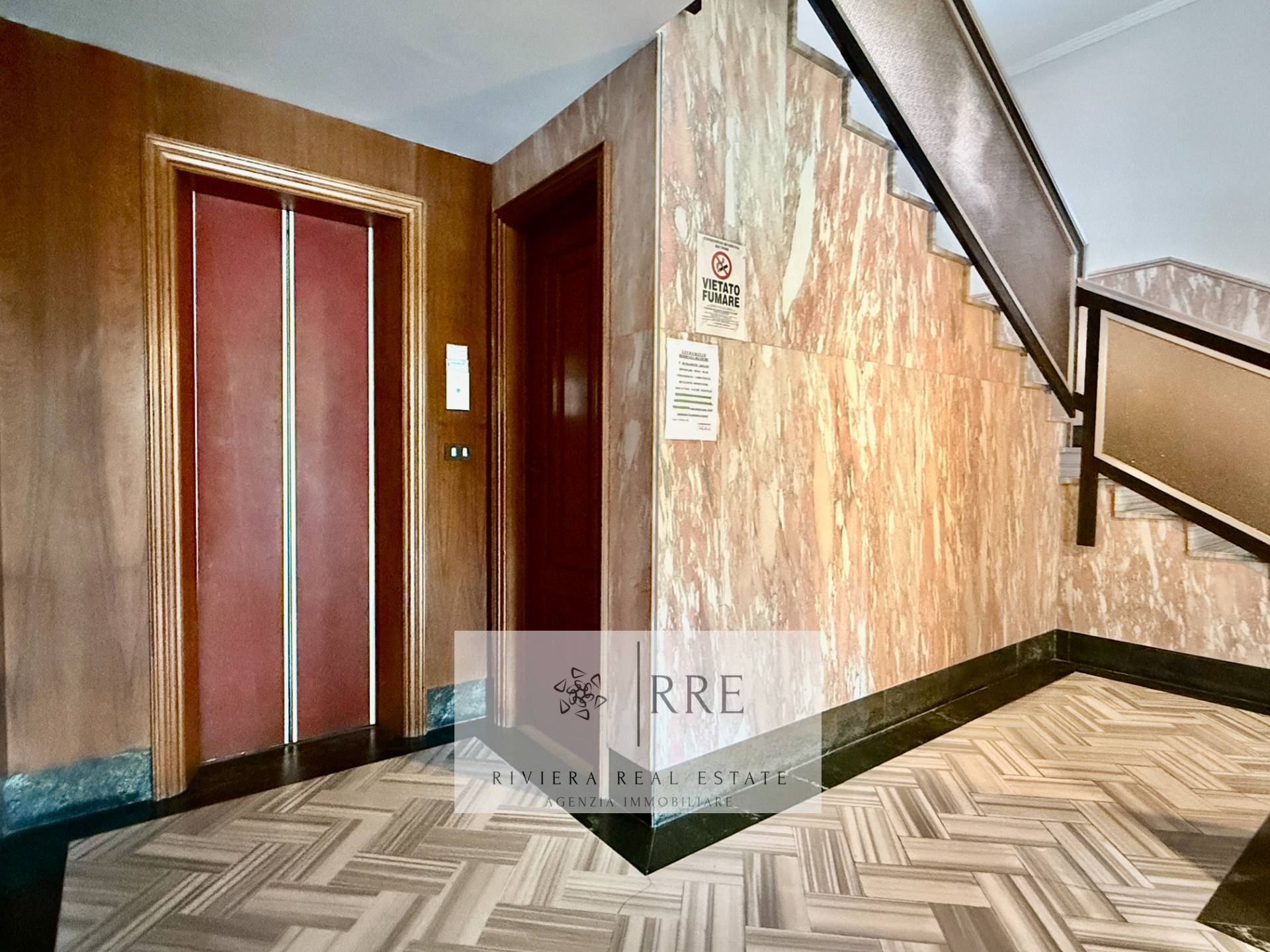 FOUR-BEDROOM APARTMENT WITH TERRACE AND CONCIERGE SERVICE IN LOANO