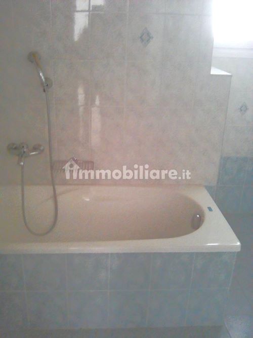 Rif. 1763 – Rapallo – S. Andrea di Foggia – Villa nel verde di centocinquanta metriquadrati – Vista aperta e soleggiata