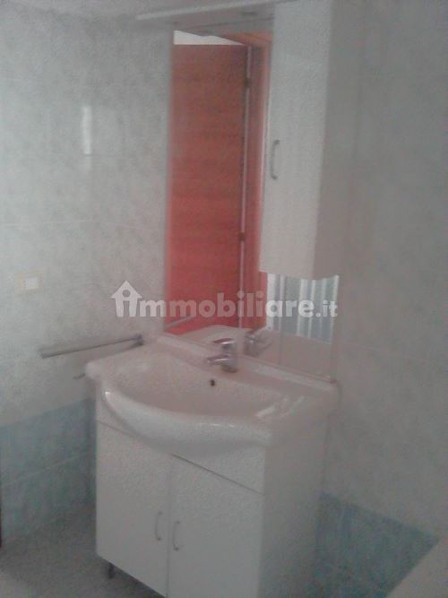 Rif. 1763 – Rapallo – S. Andrea di Foggia – Villa nel verde di centocinquanta metriquadrati – Vista aperta e soleggiata