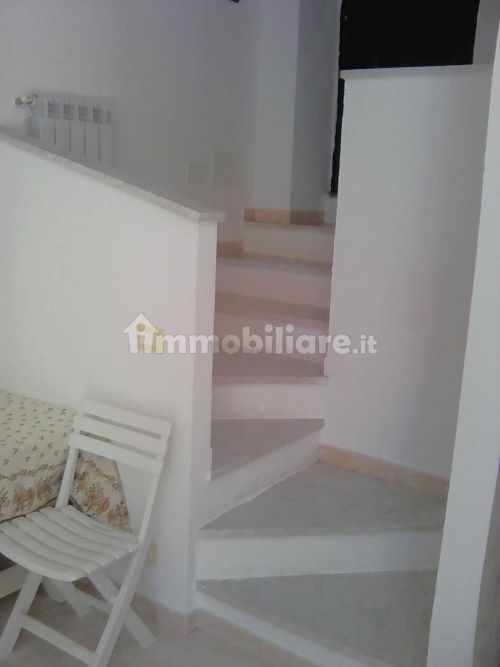 Rif. 1763 – Rapallo – S. Andrea di Foggia – Villa nel verde di centocinquanta metriquadrati – Vista aperta e soleggiata