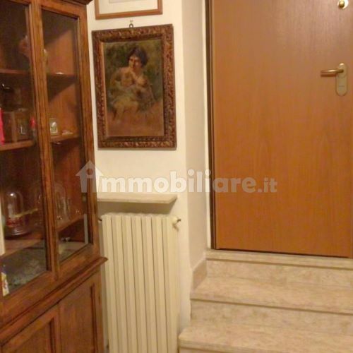 Rif. 1667 – Rapallo – Centro Storico – Bilocale situato al terzo piano di un elegante palazzo nel cuore del centro stori