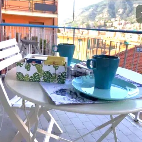 Rif. 1073 – Rapallo – Via Privata Dei Glicini – Comodo mare e centro – Appartamento Bilocale di 45 MQ – Silenzioso – Ter