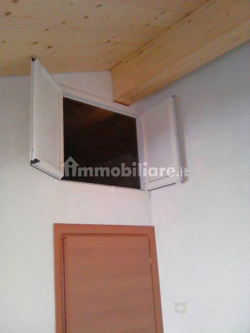 Rif. 1763 – Rapallo – S. Andrea di Foggia – Villa nel verde di centocinquanta metriquadrati – Vista aperta e soleggiata