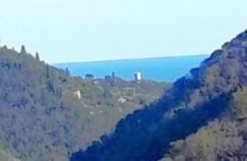 Rif. 1763 – Rapallo – S. Andrea di Foggia – Villa nel verde di centocinquanta metriquadrati – Vista aperta e soleggiata