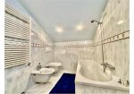 Villa with 8000 sq mt of land and private sauna with pool
