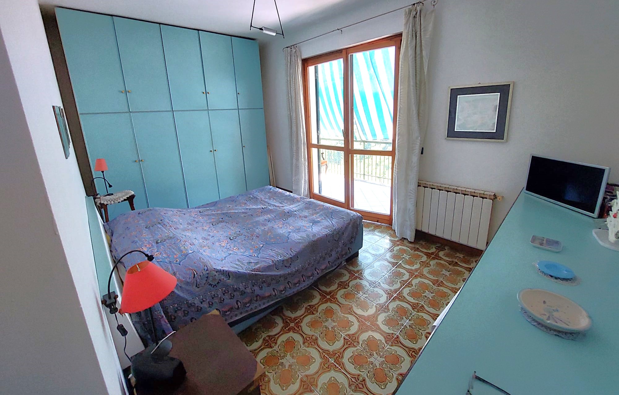 Penthouse with sea view in a two-family villa with independent entrance in Rapallo, Zoagli