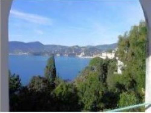 Zoagli – Villa indipendente sulla scogliera più incontaminata del Golfo del Tigullio, con accesso privato al mare