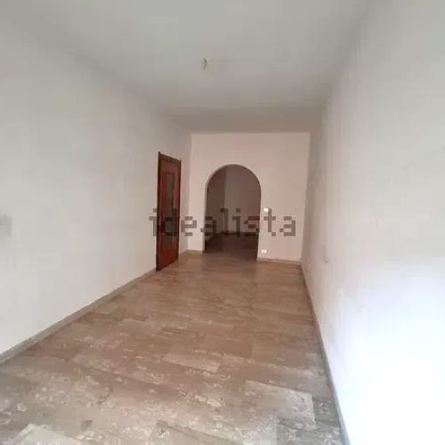 Apartment of 95 sqm near the sea with terrace for sale in Rapallo in the Liguria region, Italy. The property is located