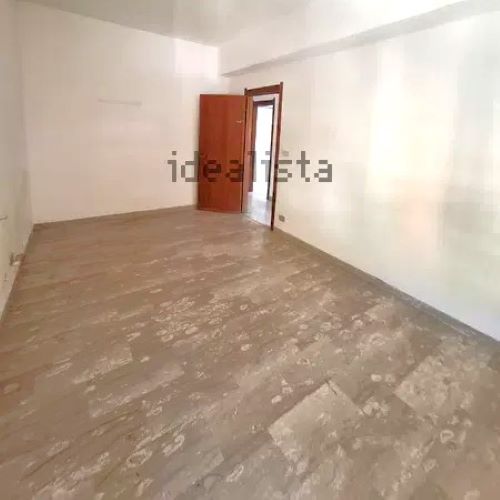 Apartment of 95 sqm near the sea with terrace for sale in Rapallo in the Liguria region, Italy. The property is located