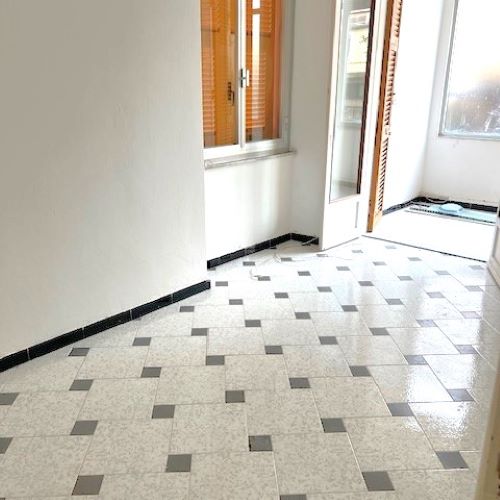 Apartment of 140 sqm near the sea with garden and terrace for sale in Lavagna in the Liguria region, Italy. The propert